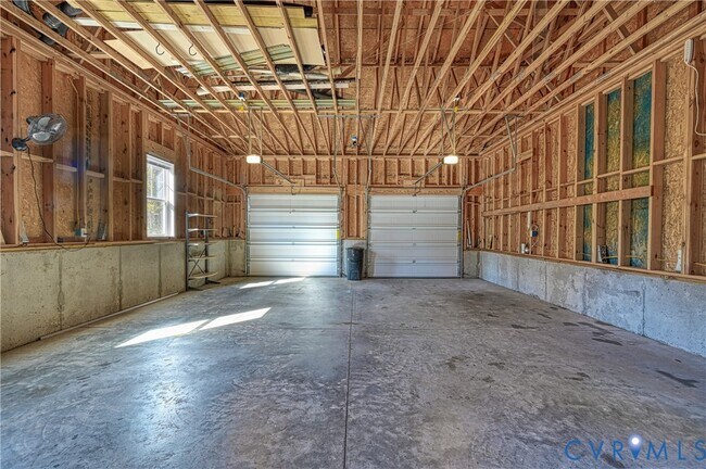 Building Photo - 15604 Heth Dr