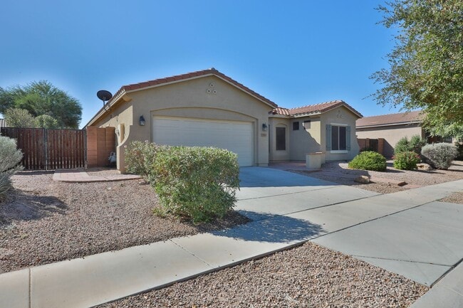 Building Photo - **Beautiful Home in Gilbert, AZ**