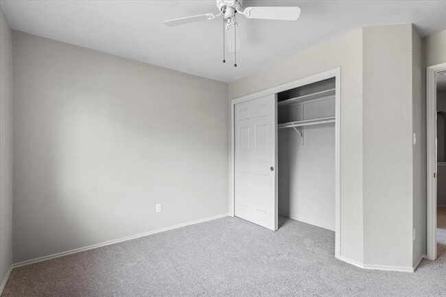 Building Photo - 10525 Hainsworth Park Dr