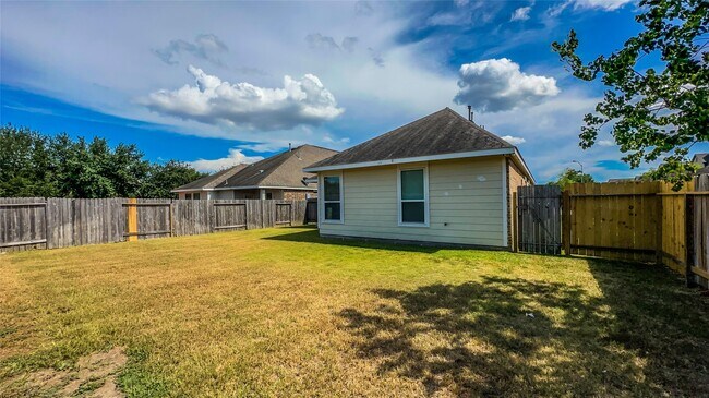 Building Photo - 4106 Mossy Pl Ln