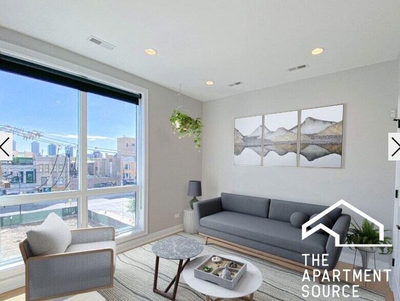 Building Photo - 1050 W Cornelia Ave