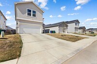 Building Photo - Charming Home Awaits: Spacious & Modern Living in a Prime Location