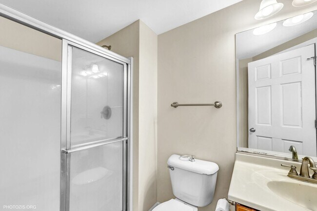 Building Photo - 1342 N Winslowe Dr