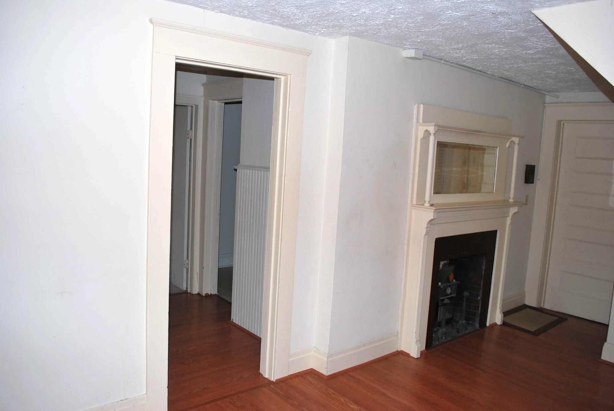 Building Photo - 329 Elmwood Ave