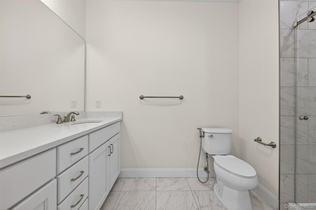 Building Photo - 402 Sacandaga Loop