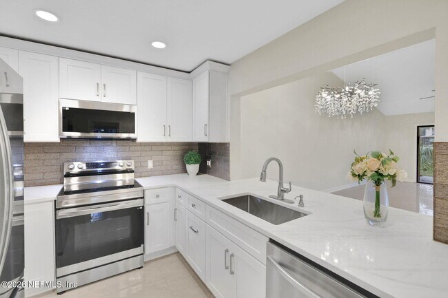 Building Photo - 181 Aruba Ln