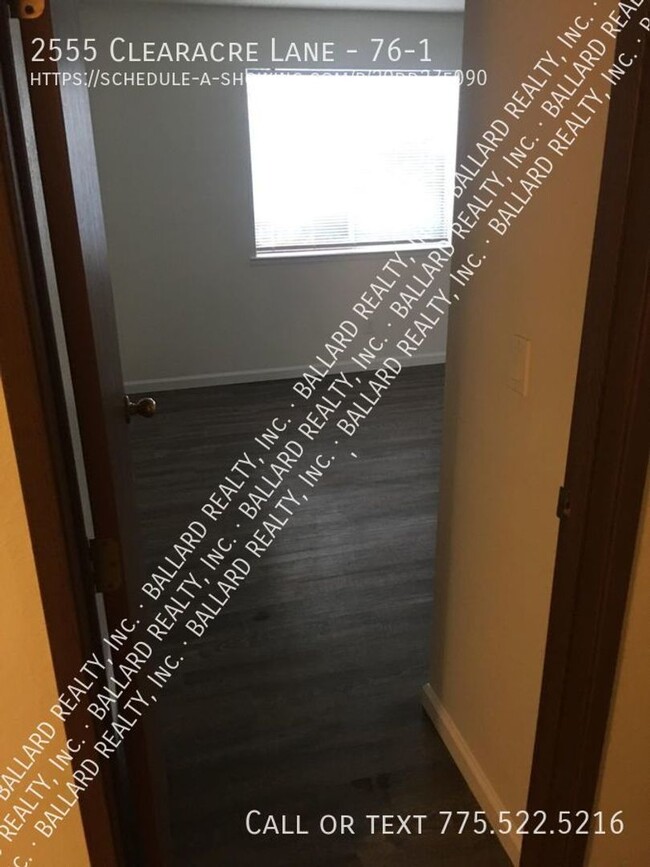 Building Photo - One bedroom, One bath downstairs condo wit...