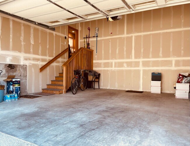 Building Photo - Fully Furnished 2 bedroom cottage in downtown Poulsbo...available starting 5-1