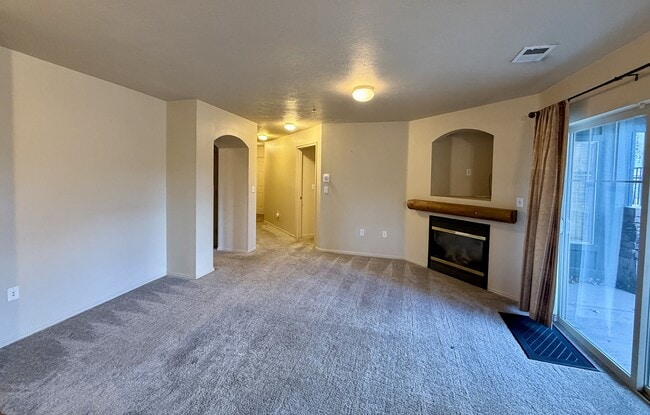 Building Photo - 1820 Fox Bay Dr