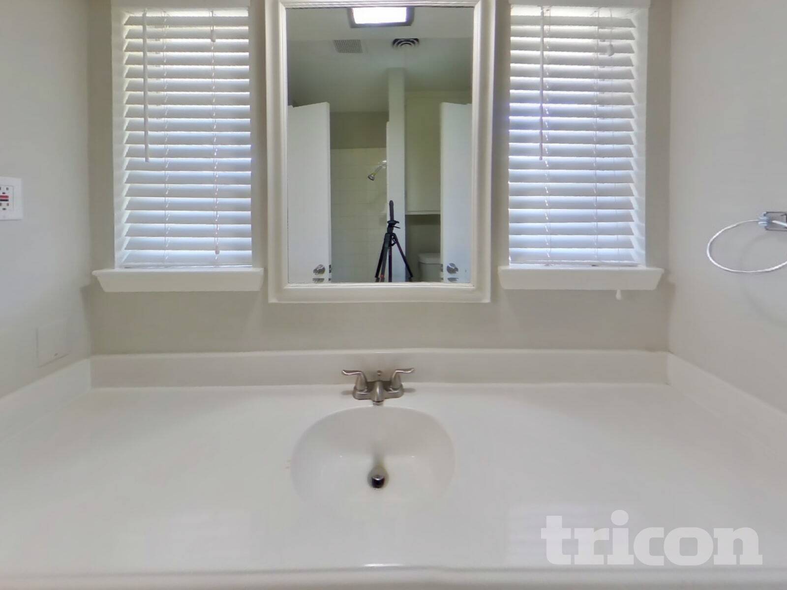 Building Photo - 3240 Springwood Ln