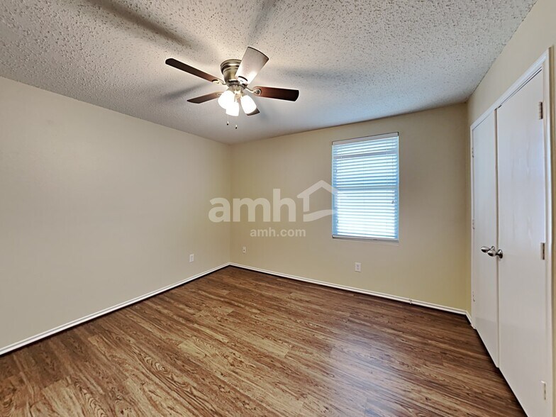 Building Photo - 3956 German Pointer Way