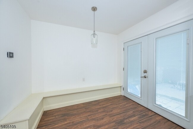 Building Photo - 36 E Henry St