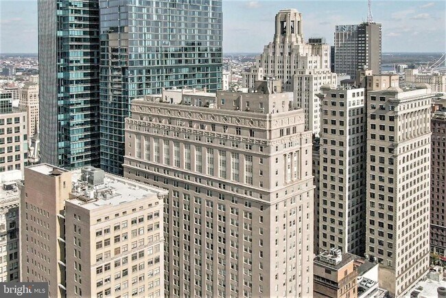 Building Photo - 111 S 15th St