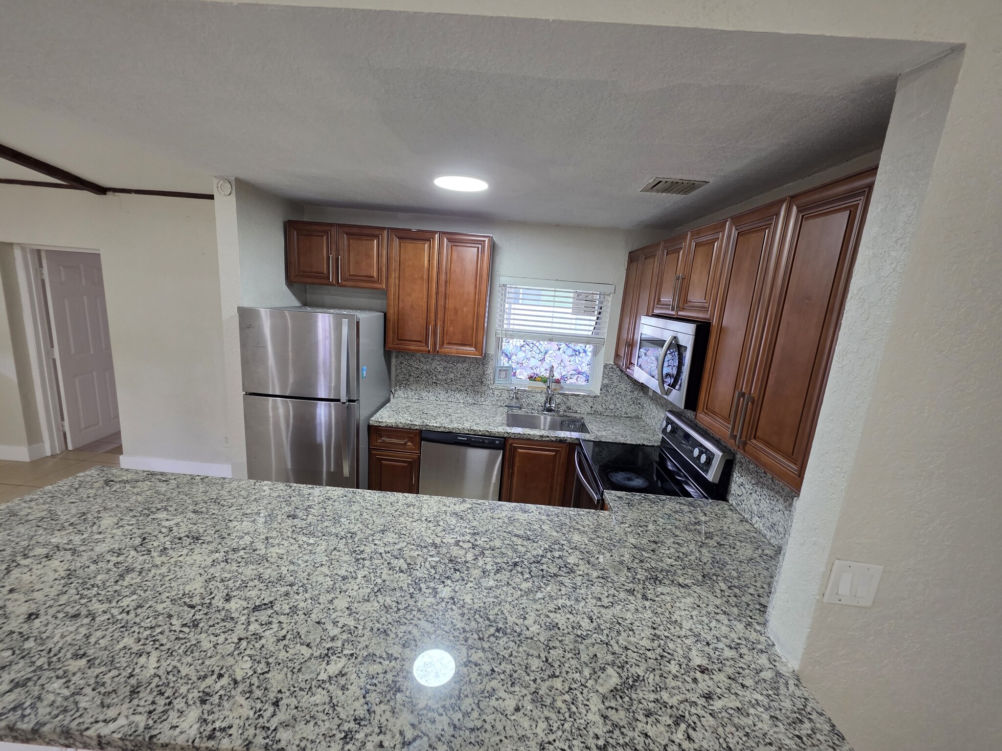 Building Photo - 341 Delaware Ave