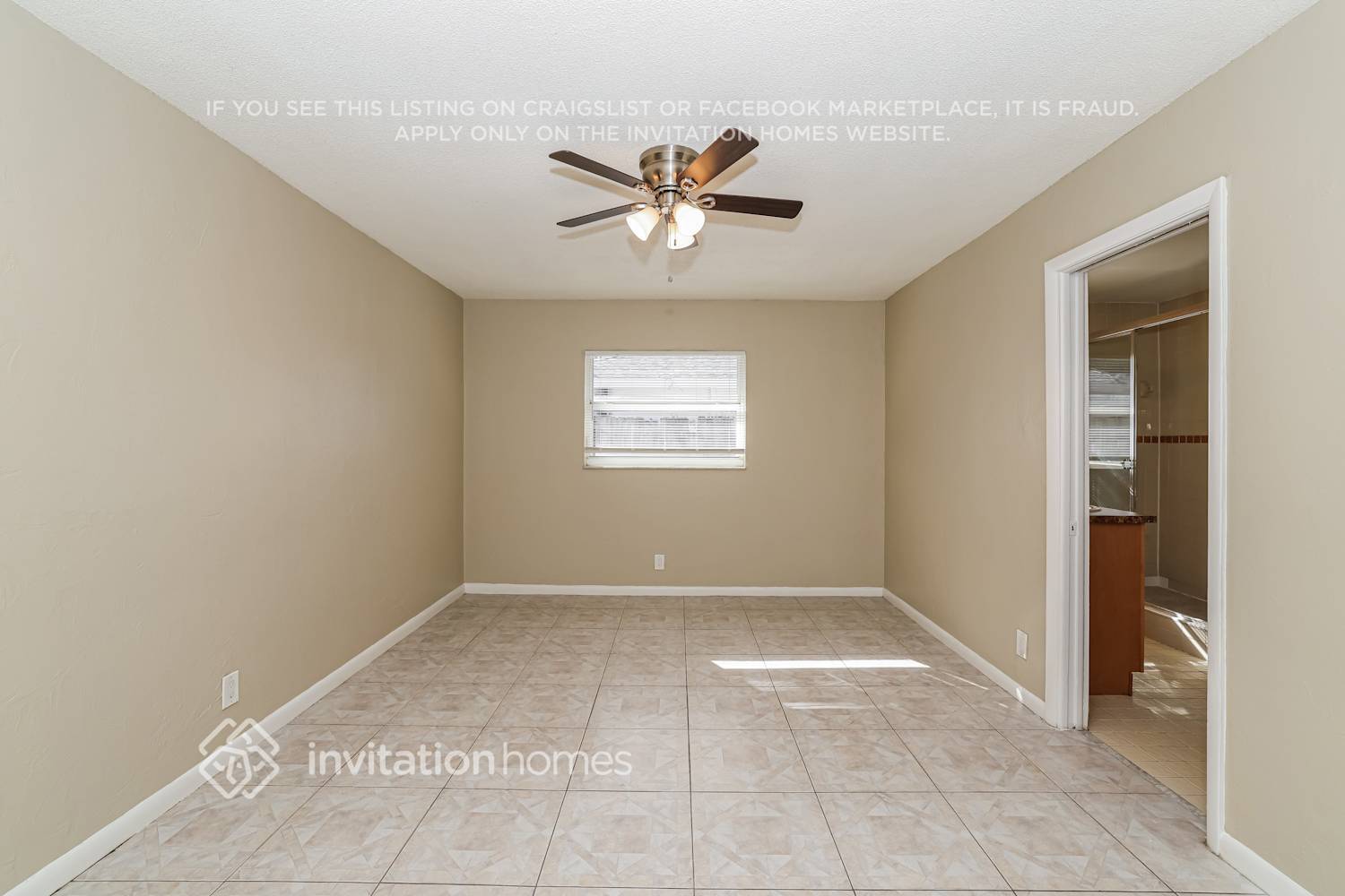 Building Photo - 250 SW 12th Ave