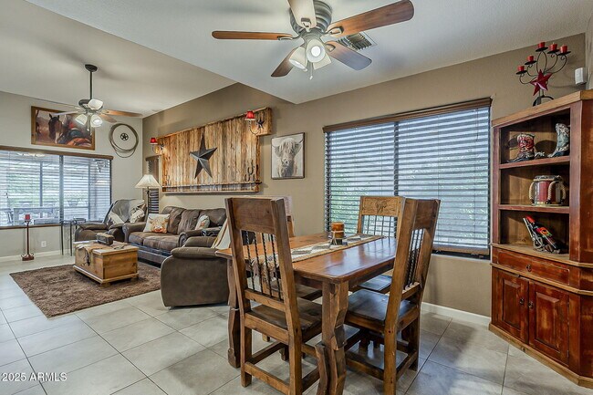 Building Photo - 15205 N Ivory Dr