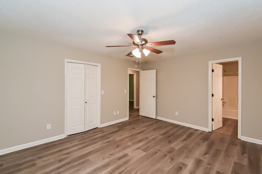 Building Photo - 2466 Zachary Woods Dr NW