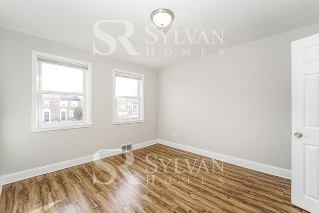 Building Photo - Enjoy living the good life in this 3 bedro...