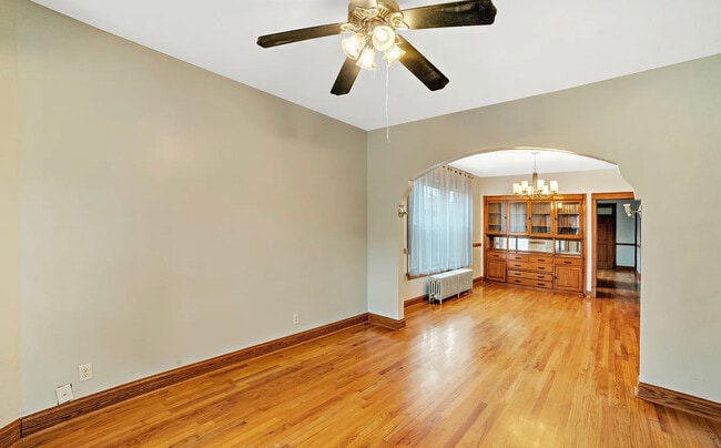 Living Room/Dining Room - 2916 W McLean Ave