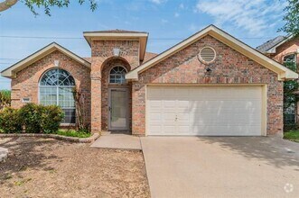 Building Photo - 2758 Red Oak Dr