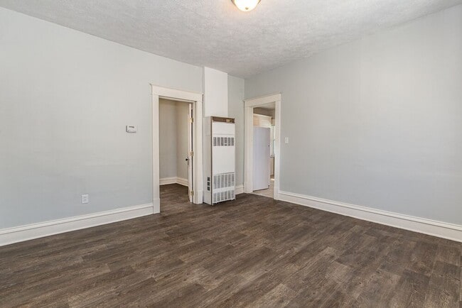Building Photo - 924 Nagold St NW
