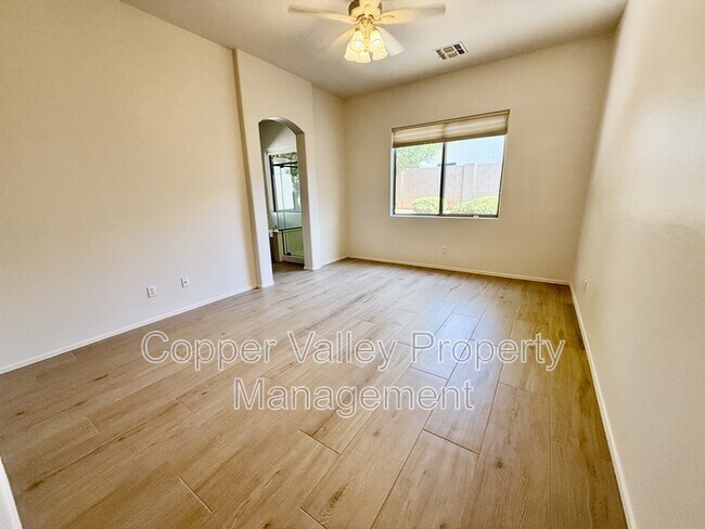 Building Photo - 6889 W Paso Trail