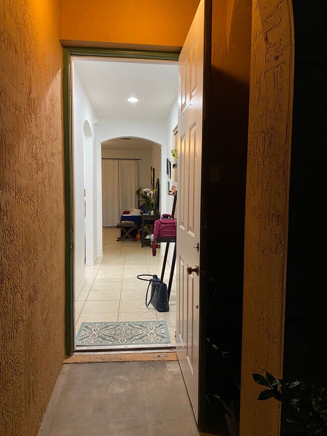 Building Photo - 4220 NE 9th St