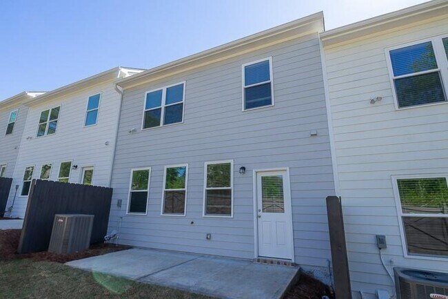 Building Photo - 3359 Verdi Ln