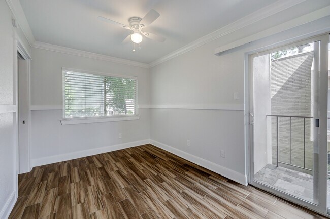 Building Photo - 1115 Augusta Dr