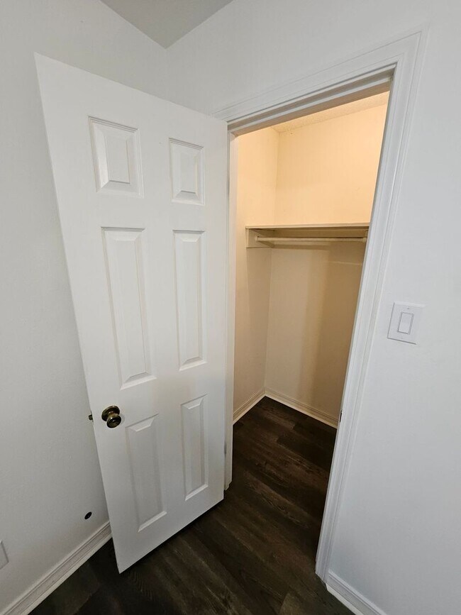 Building Photo - 8857 LA-111