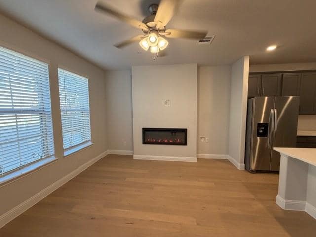 Building Photo - 3533 Treasure Dr