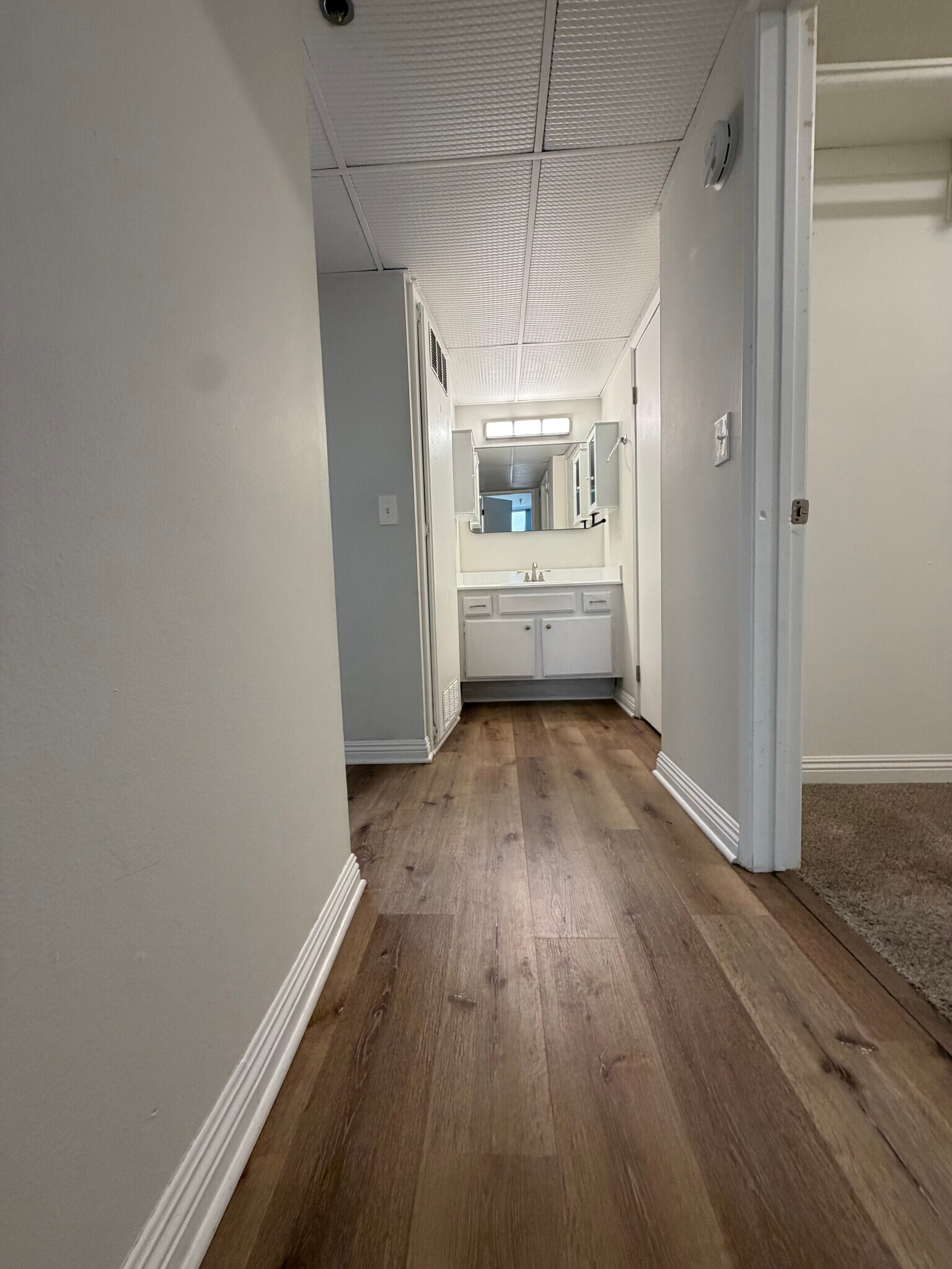 Building Photo - 5143 Bakman Ave