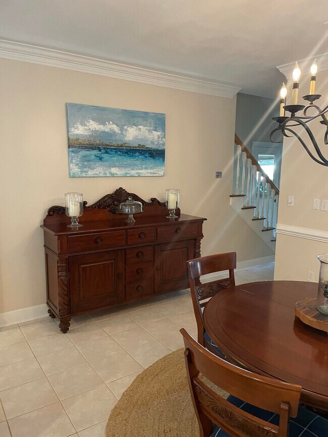 Building Photo - 8970 Eagles Ridge Dr