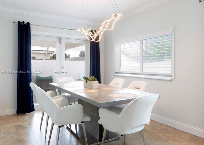 Building Photo - 5261 SW 88th Terrace