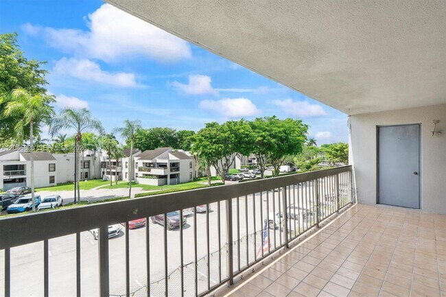 Building Photo - 13255 SW 88th Ln