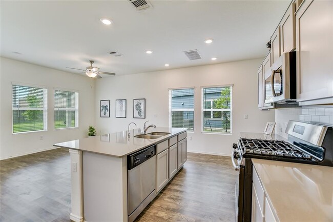 Building Photo - 15205 Spruce Frost Cv