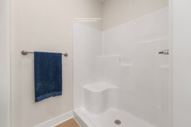 Building Photo - 2056 N Reece Ct