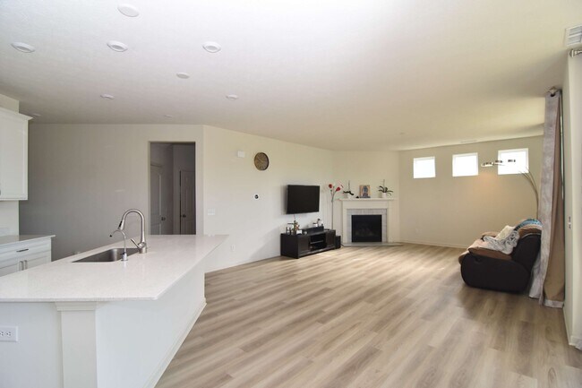 Building Photo - 13068 Corydon Dr