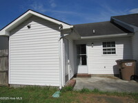 Building Photo - 108 Live Oak Ct