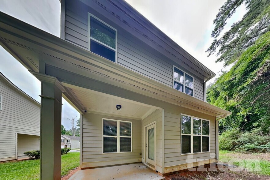 Building Photo - 2292 Shady Dr