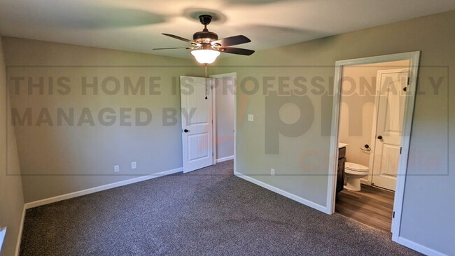 Building Photo - 107 Smithson Ln