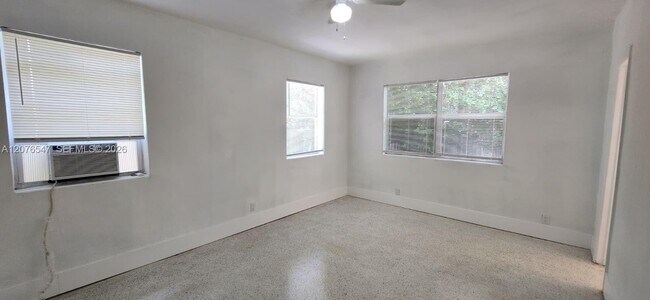 Building Photo - 736 83rd St