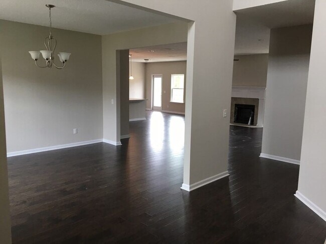 Building Photo - 494 Archie Way
