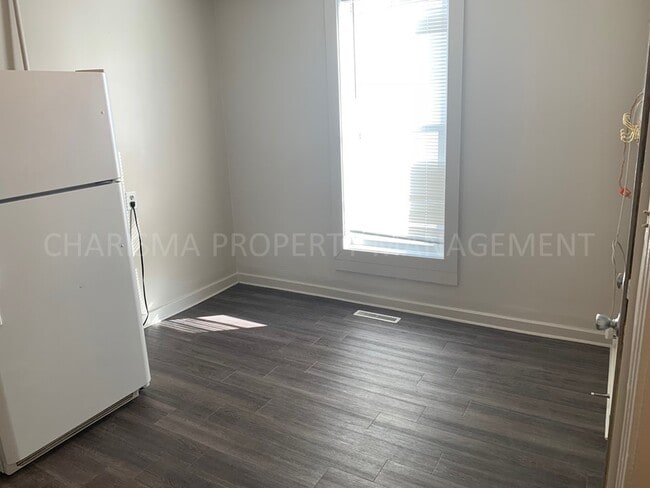 Building Photo - ONE BEDROOM LOCATED IN DOWNTOWN SIOUX FALLS.