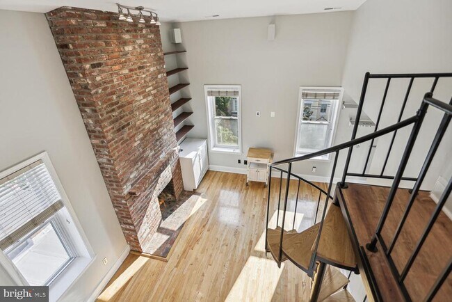 Building Photo - 676 4th St NE