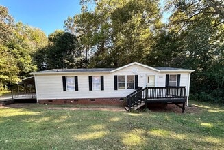 Building Photo - COZY 3 BR 2 BA located in Mount Holly  ***RENT SPECIAL : 1/2 OFF FIRST MONTH OF RENT!!!