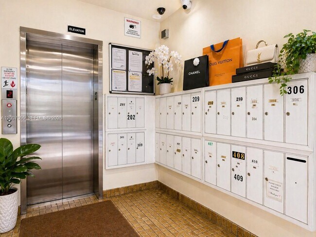 Building Photo - 1747 Rodman St