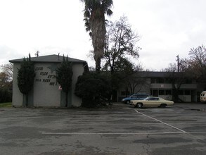 Building Photo - 0872