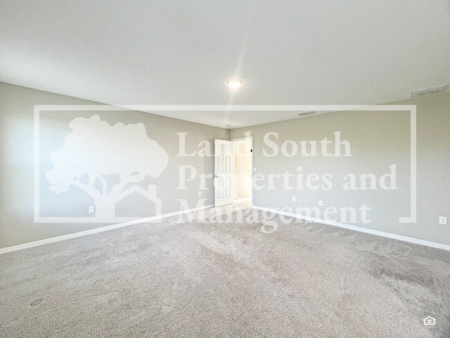 Building Photo - 5484 Siltstone St