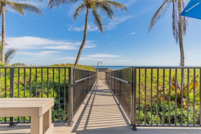 Building Photo - 1500 N Ocean Blvd